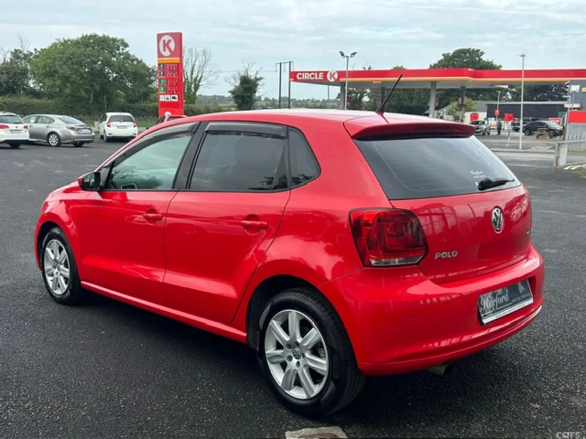 Volkswagen Polo Hatchback, Petrol, 2012, Red