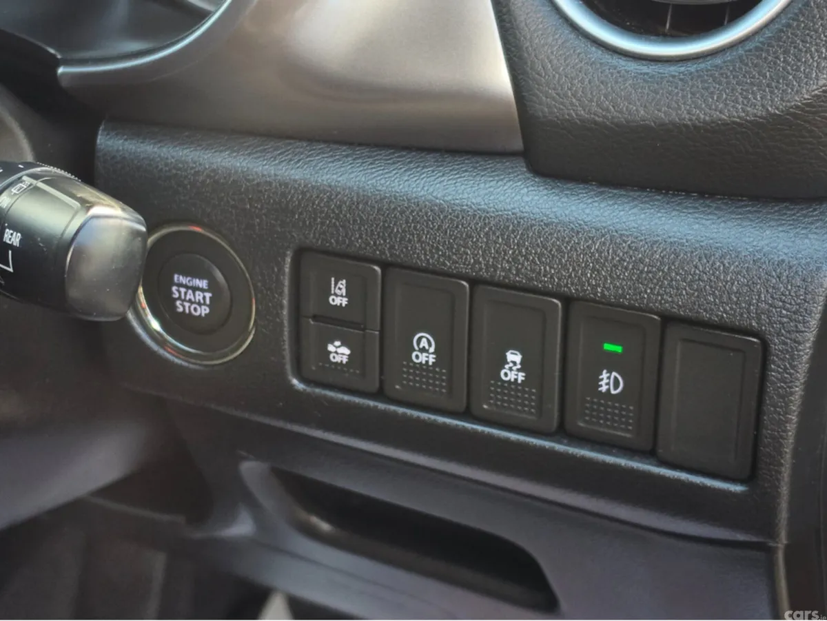 Suzuki Vitara SUV, Petrol, 2021, Gold