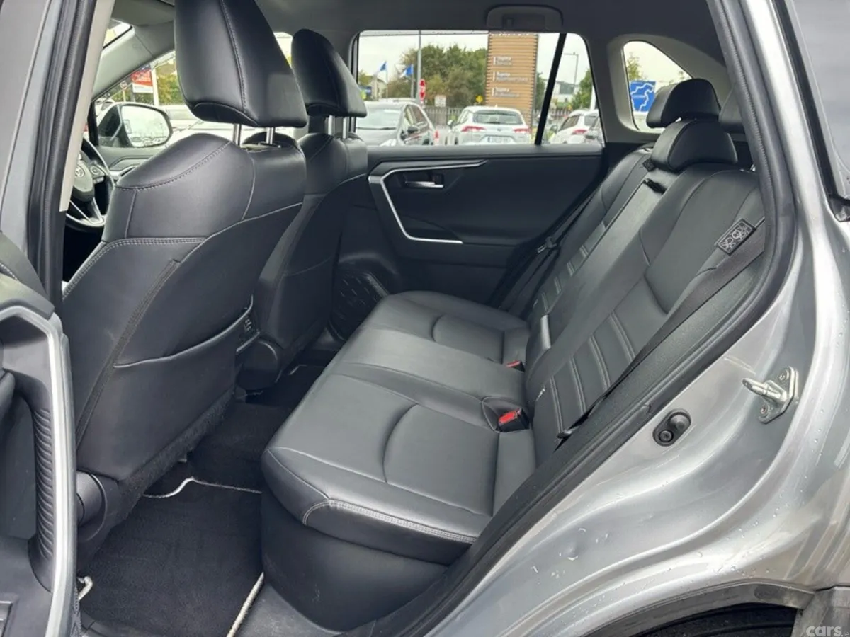 Toyota RAV4 SUV, Petrol Hybrid, 2024, Grey