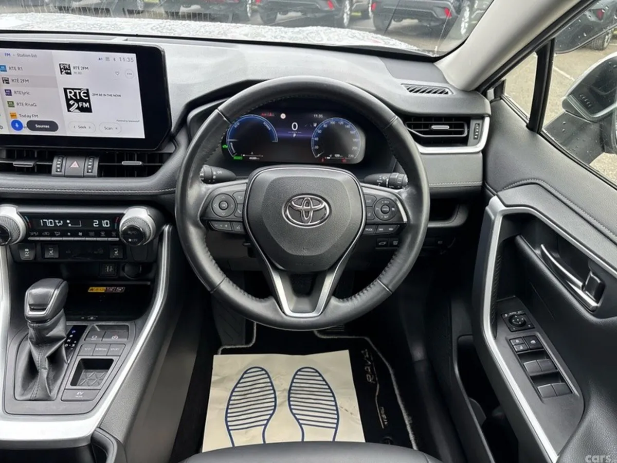 Toyota RAV4 SUV, Petrol Hybrid, 2024, Grey
