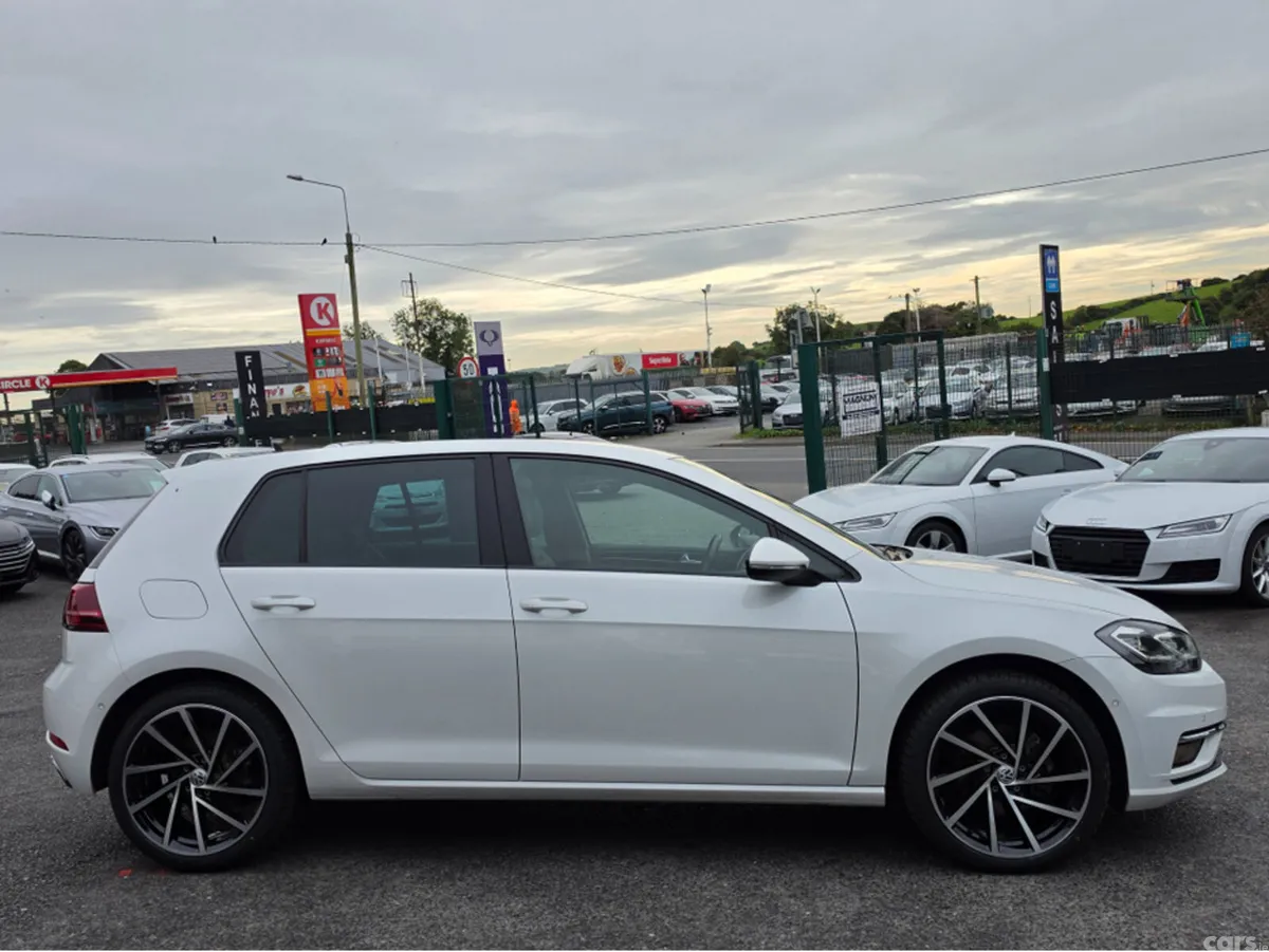 Volkswagen Golf Hatchback, Diesel, 2019, White
