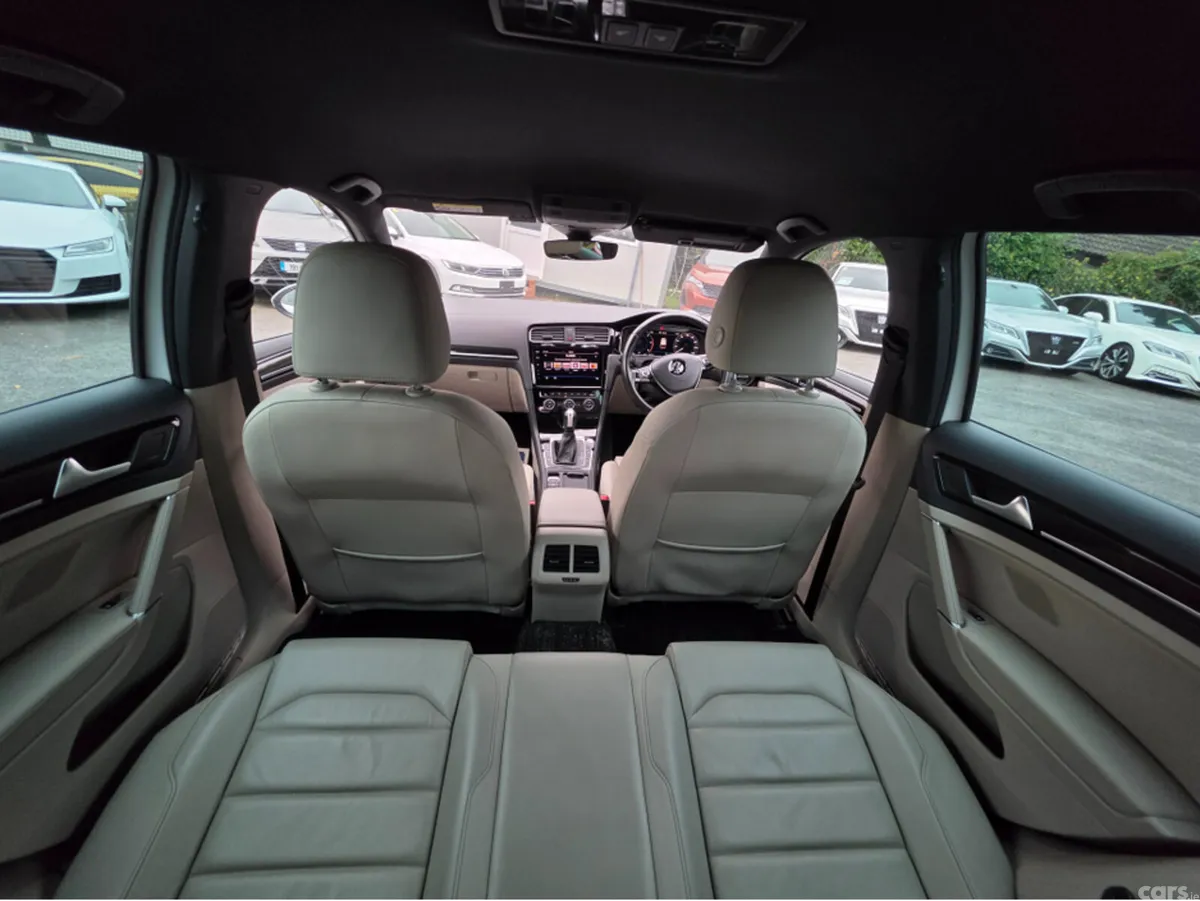 Volkswagen Golf Hatchback, Diesel, 2019, White