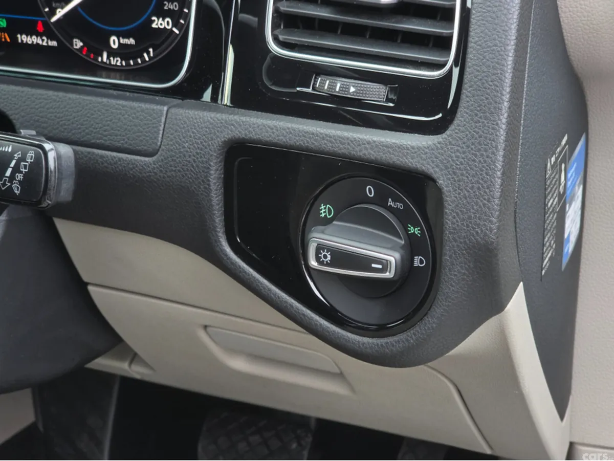 Volkswagen Golf Hatchback, Diesel, 2019, White