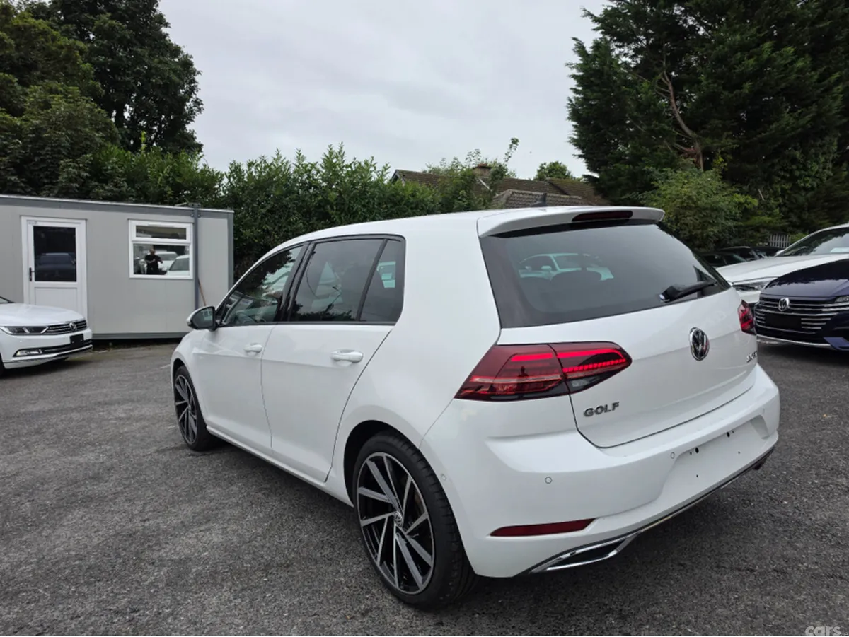 Volkswagen Golf Hatchback, Diesel, 2019, White