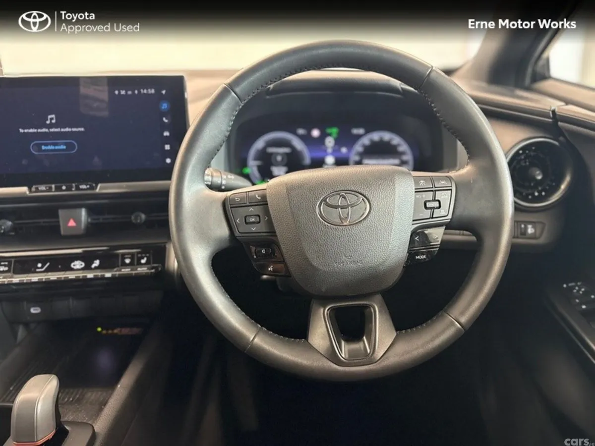 Toyota C-HR SUV, Petrol Hybrid, 2024, Silver