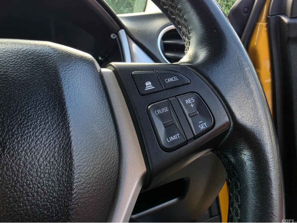 Suzuki Vitara SUV, Petrol, 2021, Gold