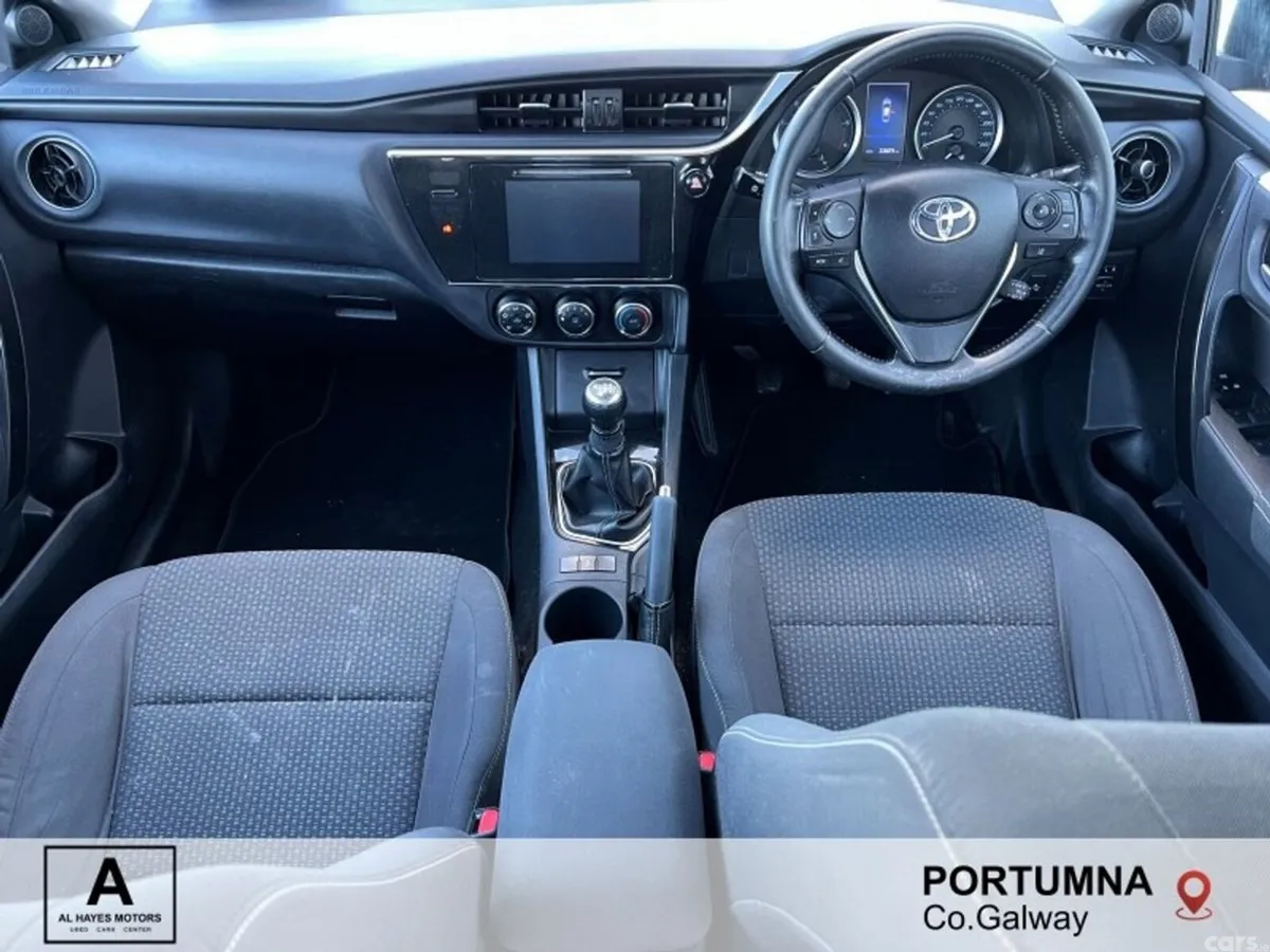 Toyota Corolla Saloon, Diesel, 2018, Red