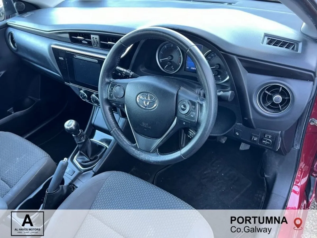 Toyota Corolla Saloon, Diesel, 2018, Red