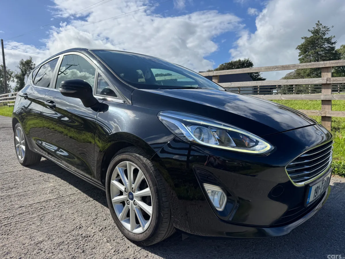 Ford Fiesta Hatchback, Diesel, 2019, Black