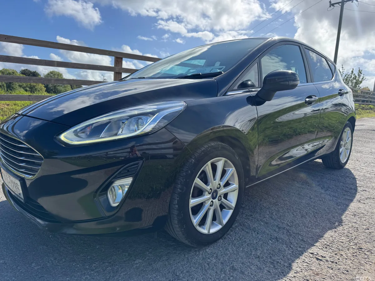 Ford Fiesta Hatchback, Diesel, 2019, Black