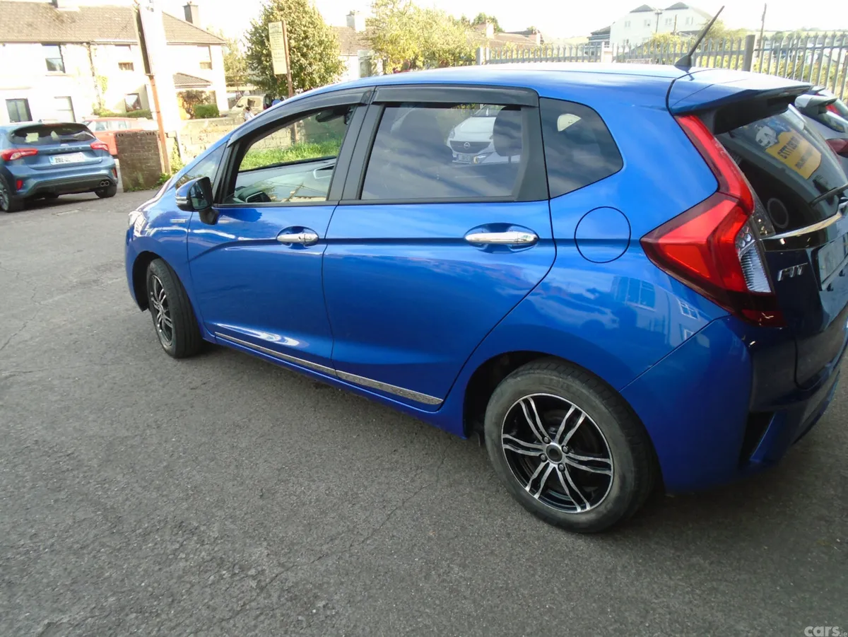Honda Fit Hatchback, Petrol Hybrid, 2015, Blue