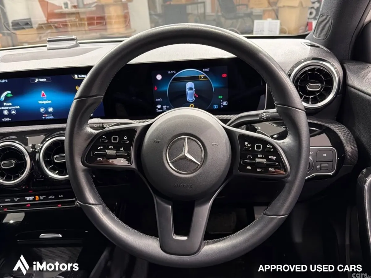 Mercedes-Benz A-Class Hatchback, Petrol, 2019, White