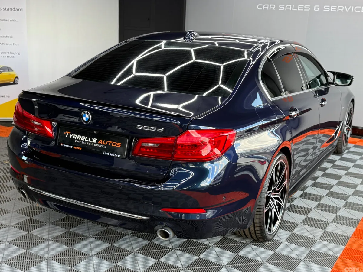 BMW 5-Series Saloon, Diesel, 2018, Blue