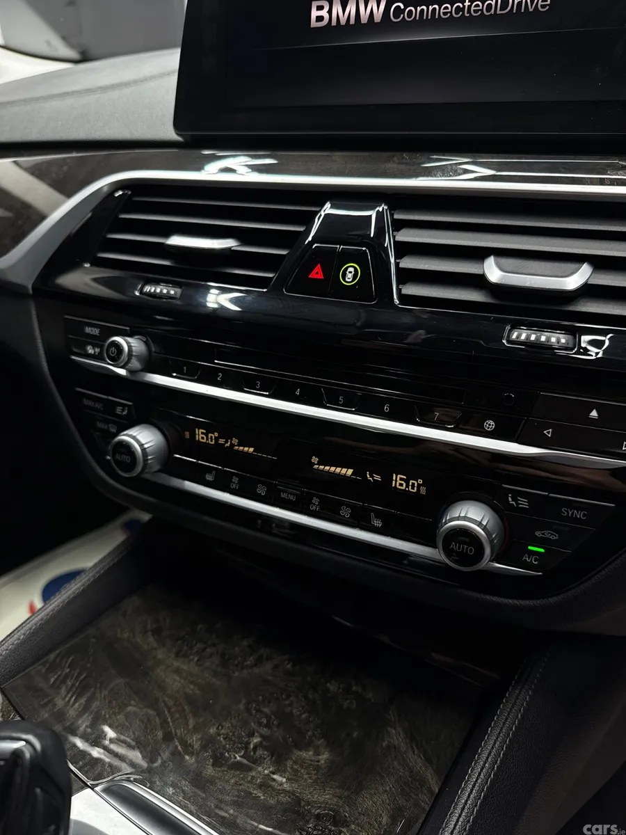 BMW 5-Series Saloon, Diesel, 2018, Blue