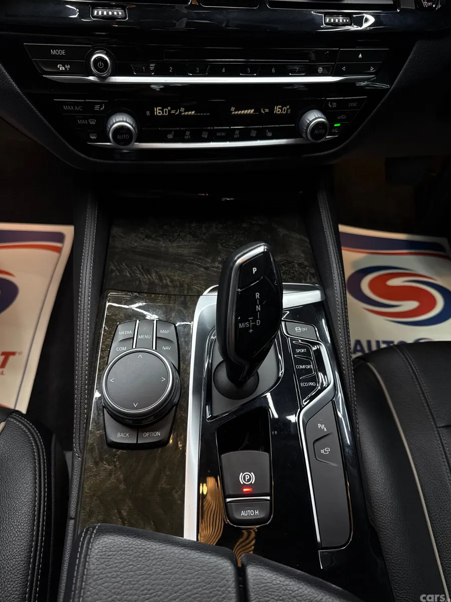 BMW 5-Series Saloon, Diesel, 2018, Blue