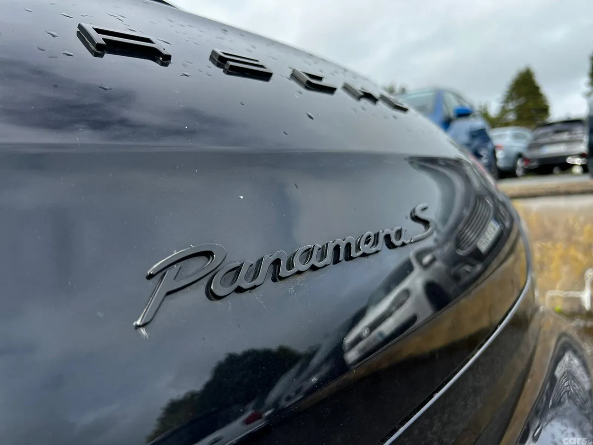 Porsche Panamera Hatchback, Petrol Plug-in Hybrid, 2014, Black