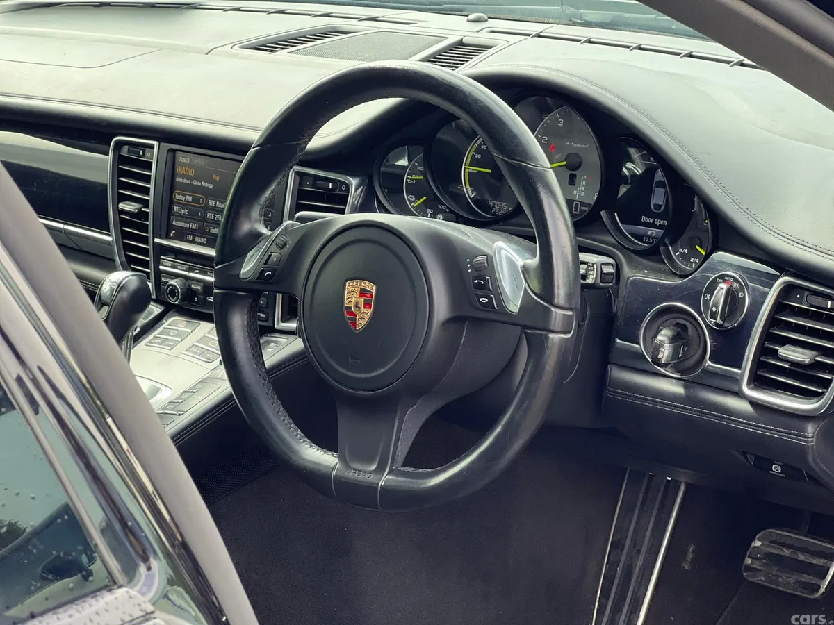 Porsche Panamera Hatchback, Petrol Plug-in Hybrid, 2014, Black