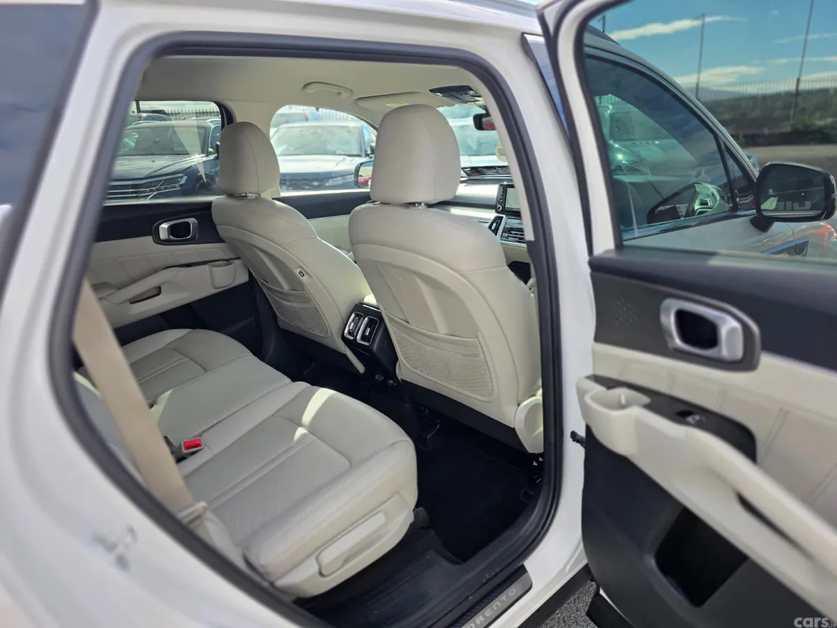 Kia Sorento SUV, Diesel, 2023, White