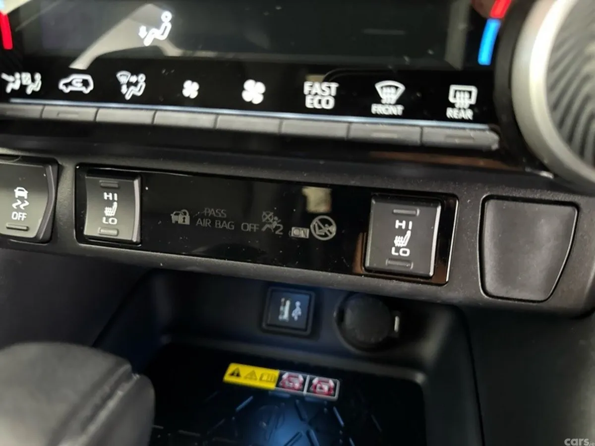 Toyota RAV4 SUV, Petrol Hybrid, 2024, Silver