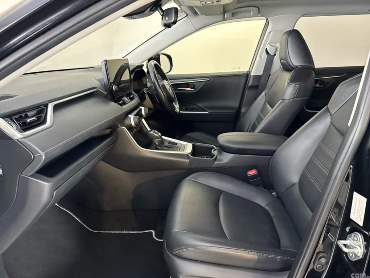 Toyota RAV4 SUV, Petrol Hybrid, 2024, Black