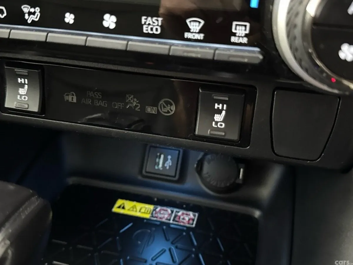 Toyota RAV4 SUV, Petrol Hybrid, 2024, Black