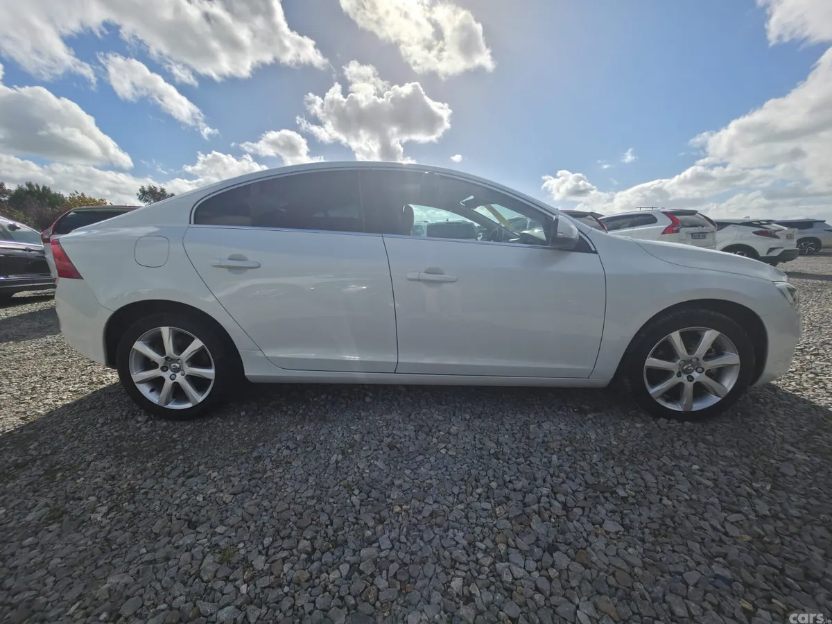 Volvo S60 Saloon, Diesel, 2016, White
