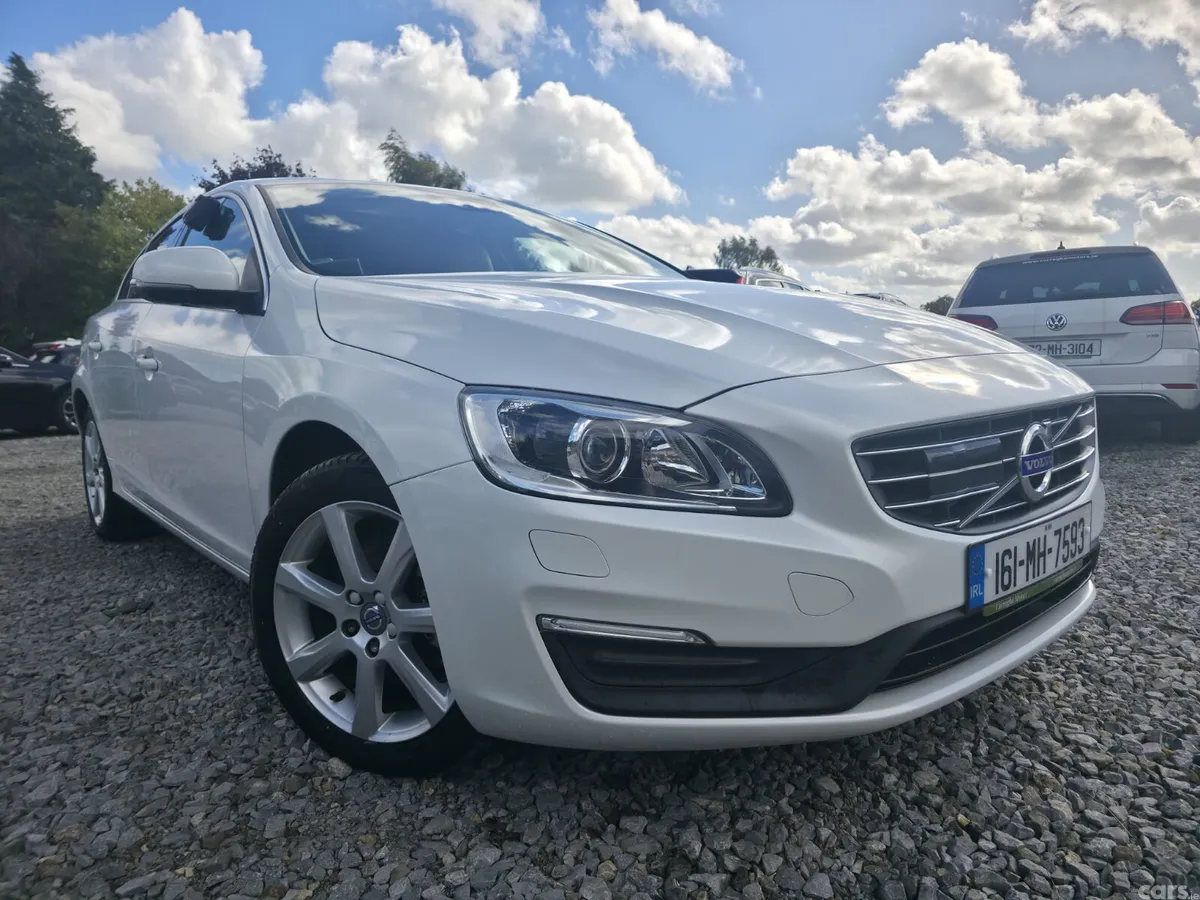 Volvo S60 Saloon, Diesel, 2016, White