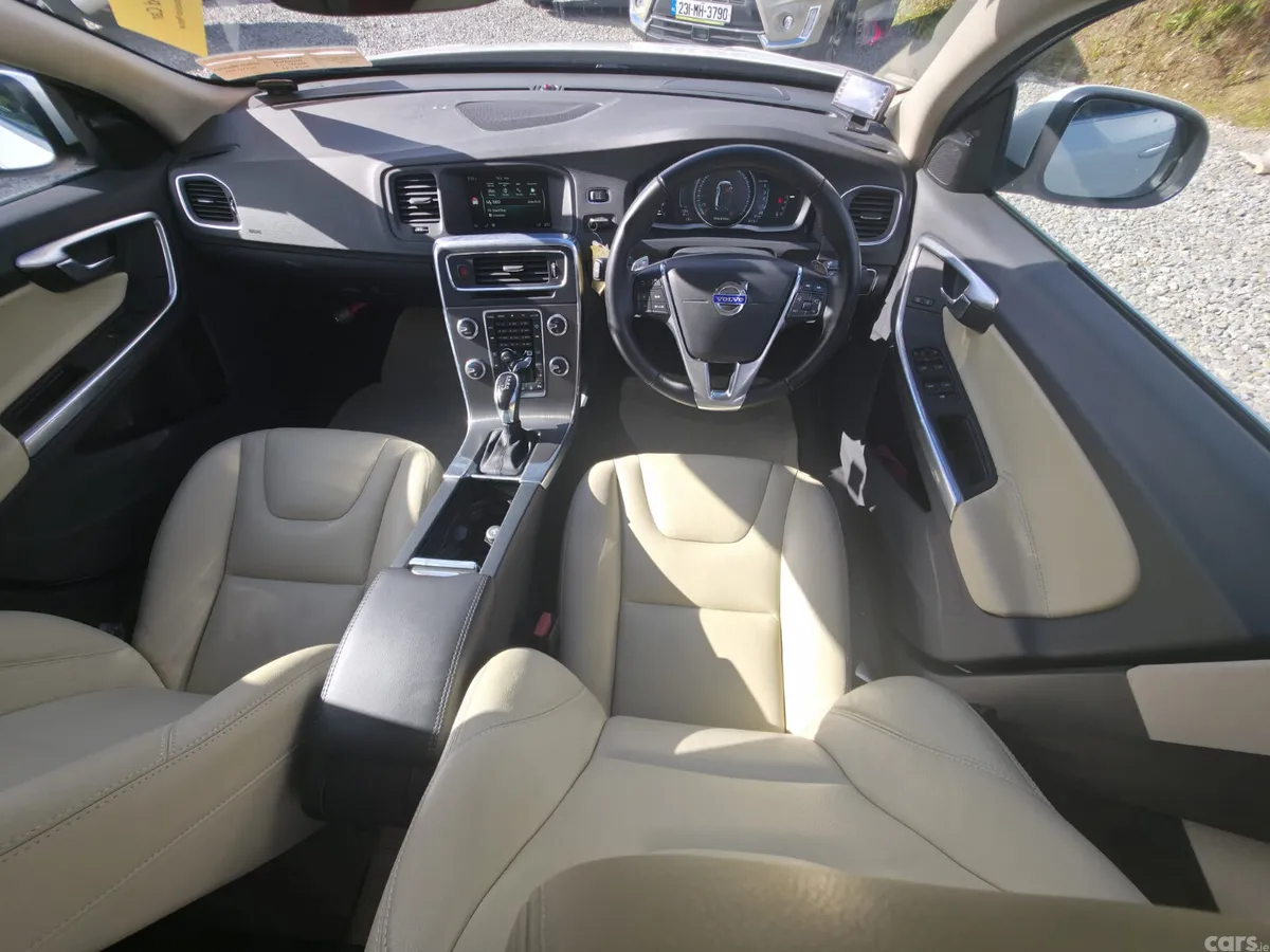 Volvo S60 Saloon, Diesel, 2016, White