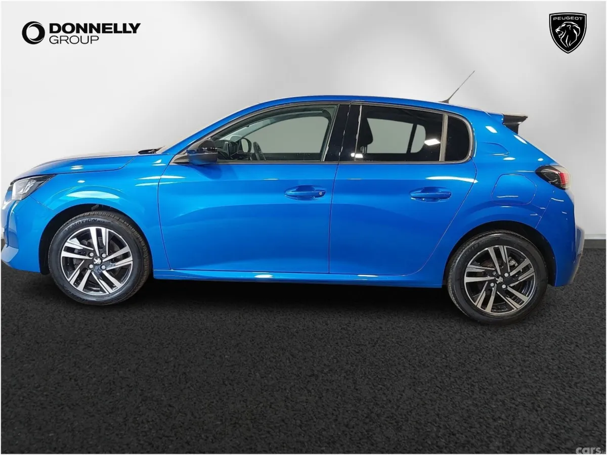 Peugeot 208 Hatchback, Petrol, 2023, Blue