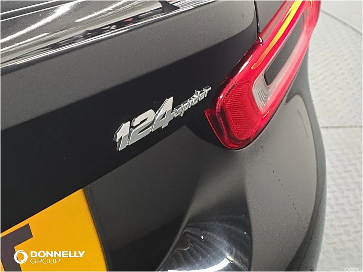Fiat 124 Spider Coupe, Petrol, 2017, Black