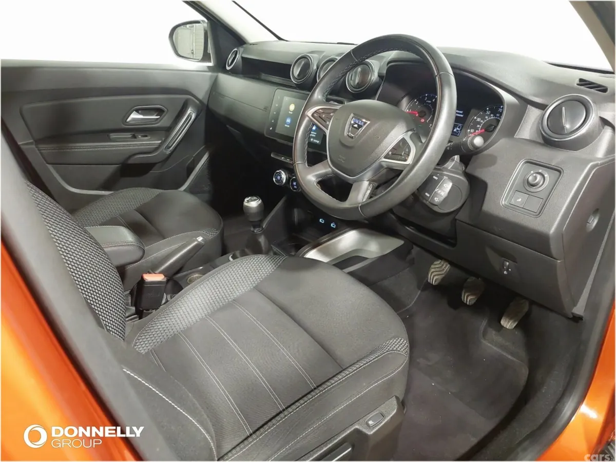 Dacia Duster Estate, Petrol, 2023, Orange