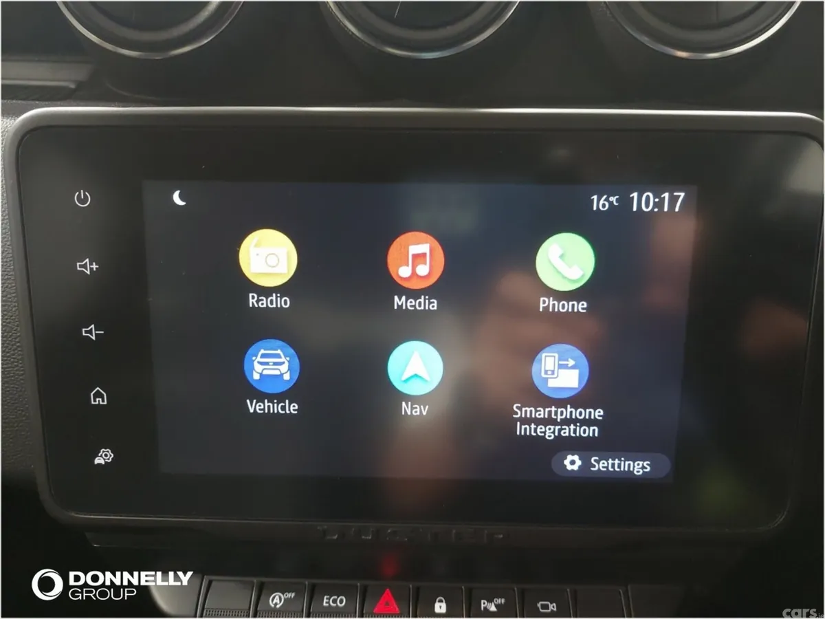 Dacia Duster Estate, Petrol, 2023, Orange