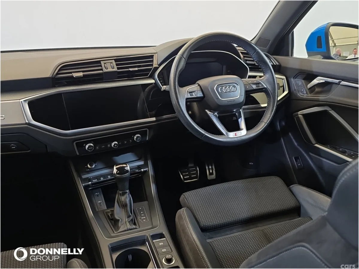 Audi Q3 SUV, Diesel, 2019, Blue