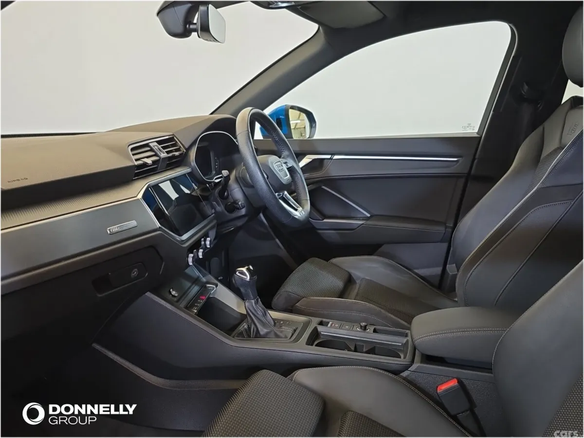 Audi Q3 SUV, Diesel, 2019, Blue