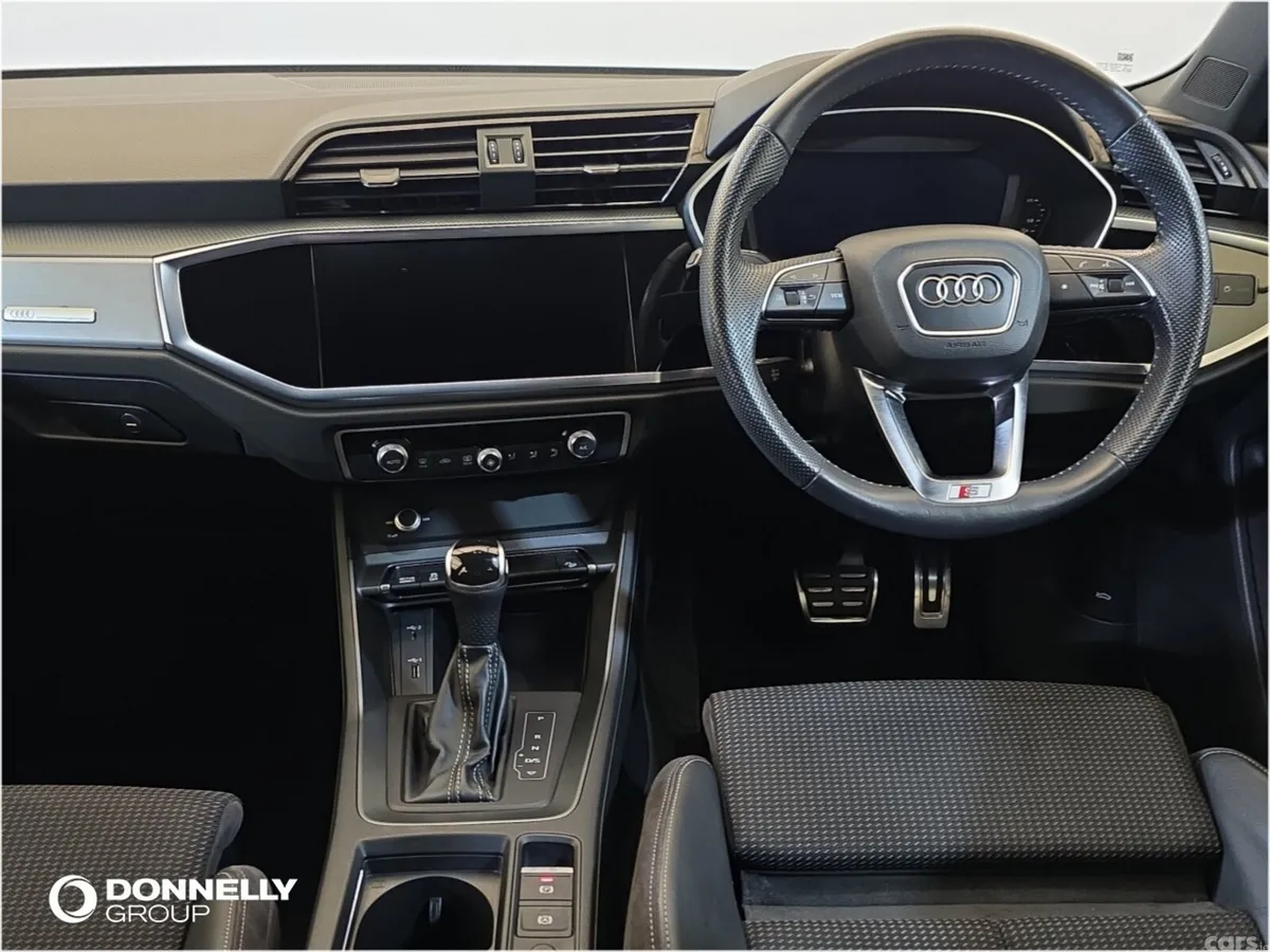Audi Q3 SUV, Diesel, 2019, Blue