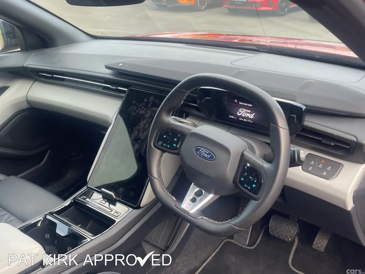 Ford Capri SUV, Electric, 2025, Red