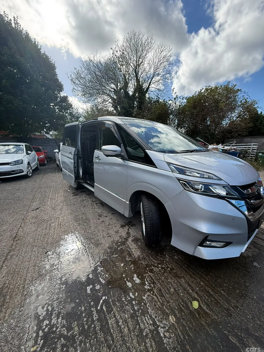Nissan Serena MPV, Petrol Hybrid, 2017, Silver