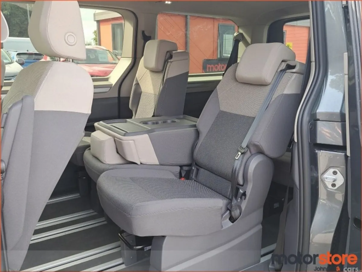 Volkswagen Multivan MPV, Petrol Plug-in Hybrid, 2025, Grey