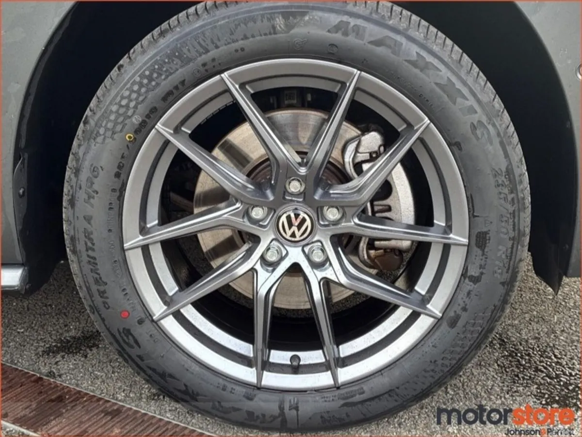Volkswagen Multivan MPV, Petrol Plug-in Hybrid, 2025, Grey