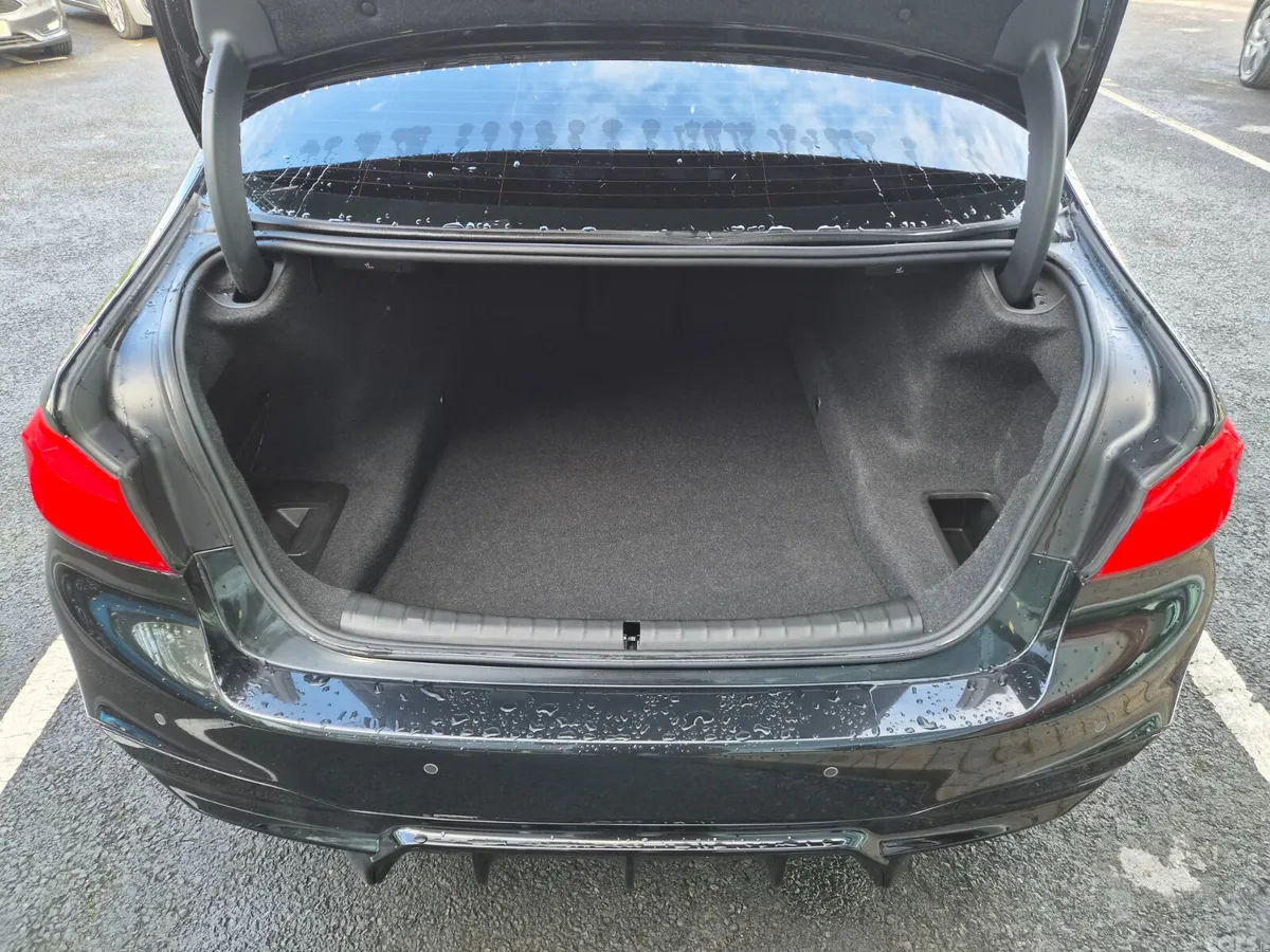BMW 5-Series Saloon, Diesel, 2018, Black