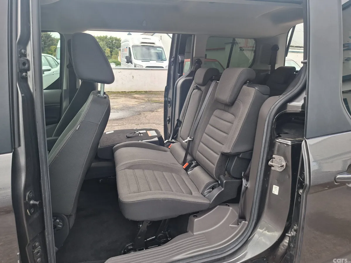 Ford Tourneo Connect MPV, Diesel, 2022, Grey
