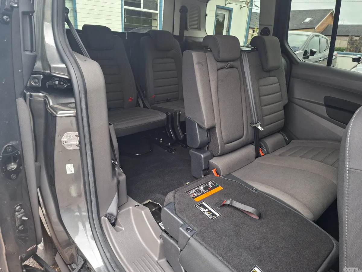 Ford Tourneo Connect MPV, Diesel, 2022, Grey