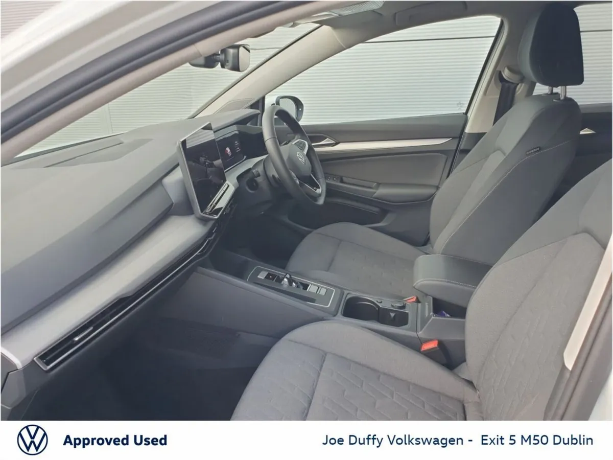 Volkswagen Golf Estate, Petrol, 2026, White