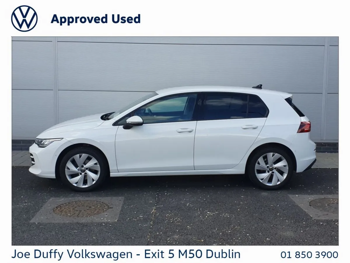 Volkswagen Golf Estate, Petrol, 2026, White
