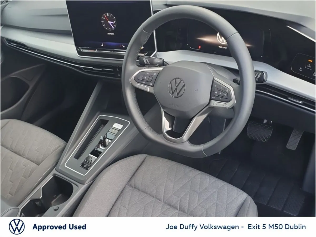Volkswagen Golf Estate, Petrol, 2026, White