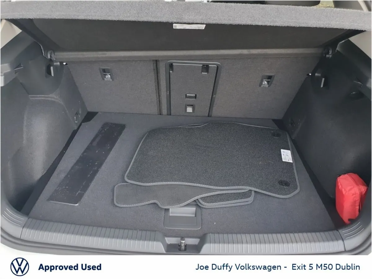 Volkswagen Golf Estate, Petrol, 2026, White