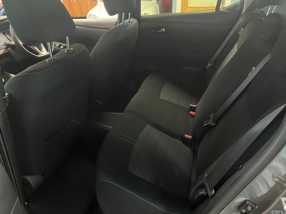 Nissan Leaf Hatchback, Electric, 2024, Grey