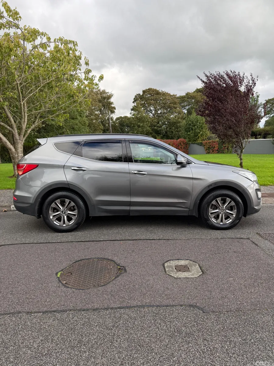Hyundai Santa Fe SUV, Diesel, 2014, Silver