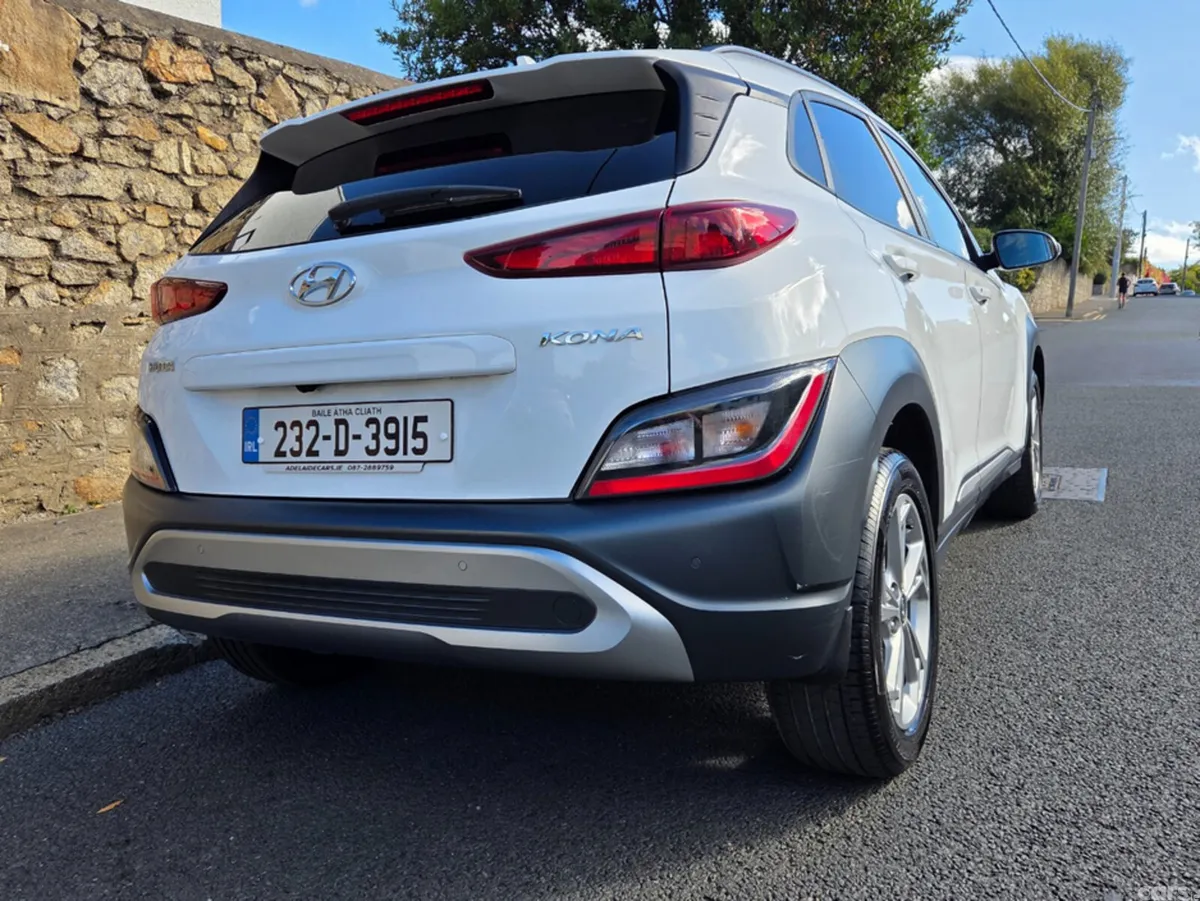 Hyundai KONA MPV, Petrol, 2023, White