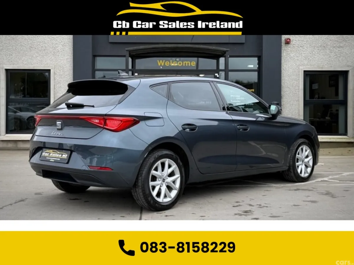SEAT Leon Hatchback, Diesel, 2023, Grey